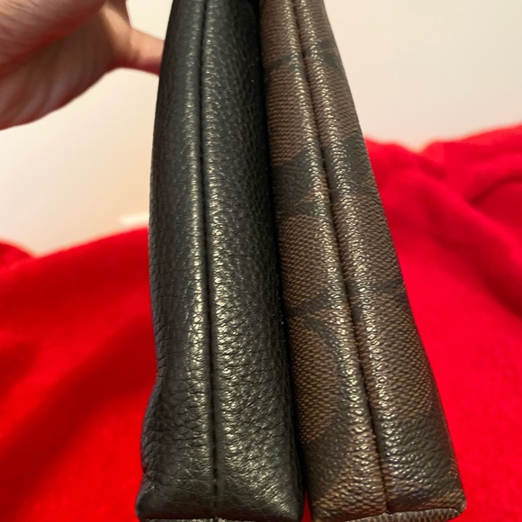 Coach Lyla Crossbody in Signature Canvas - Picture 14 of 16